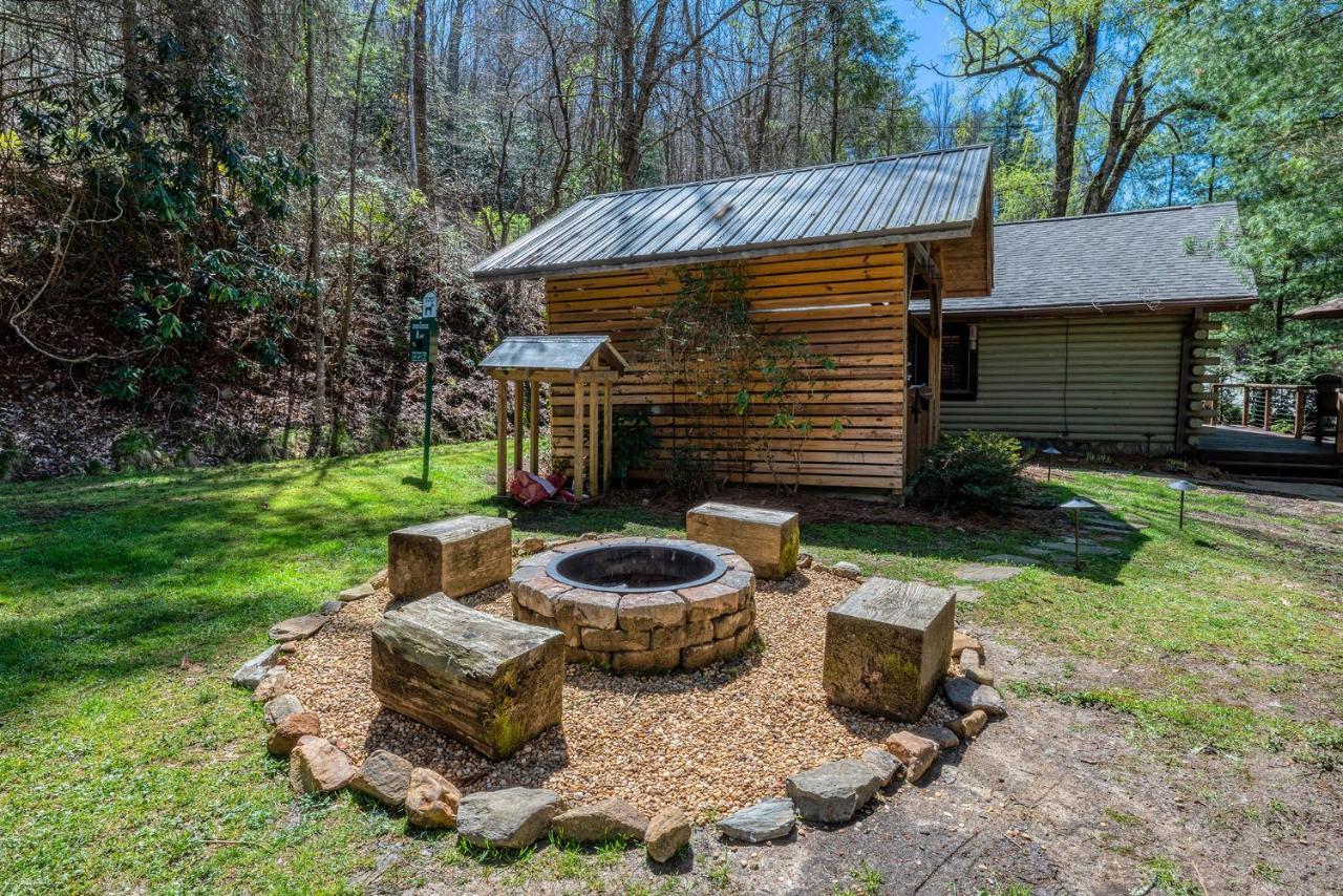 Staynantahala - Smoky Mountain Cabins And Luxury Yurts Aquone ภายนอก รูปภาพ