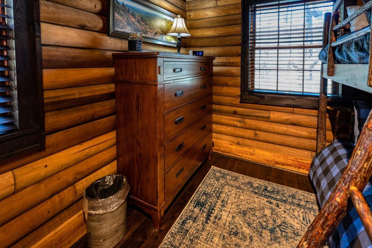 Staynantahala - Smoky Mountain Cabins And Luxury Yurts Aquone ภายนอก รูปภาพ