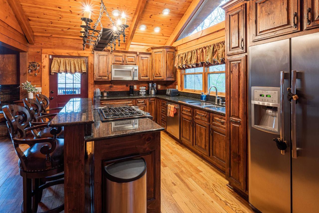 Staynantahala - Smoky Mountain Cabins And Luxury Yurts Aquone ภายนอก รูปภาพ